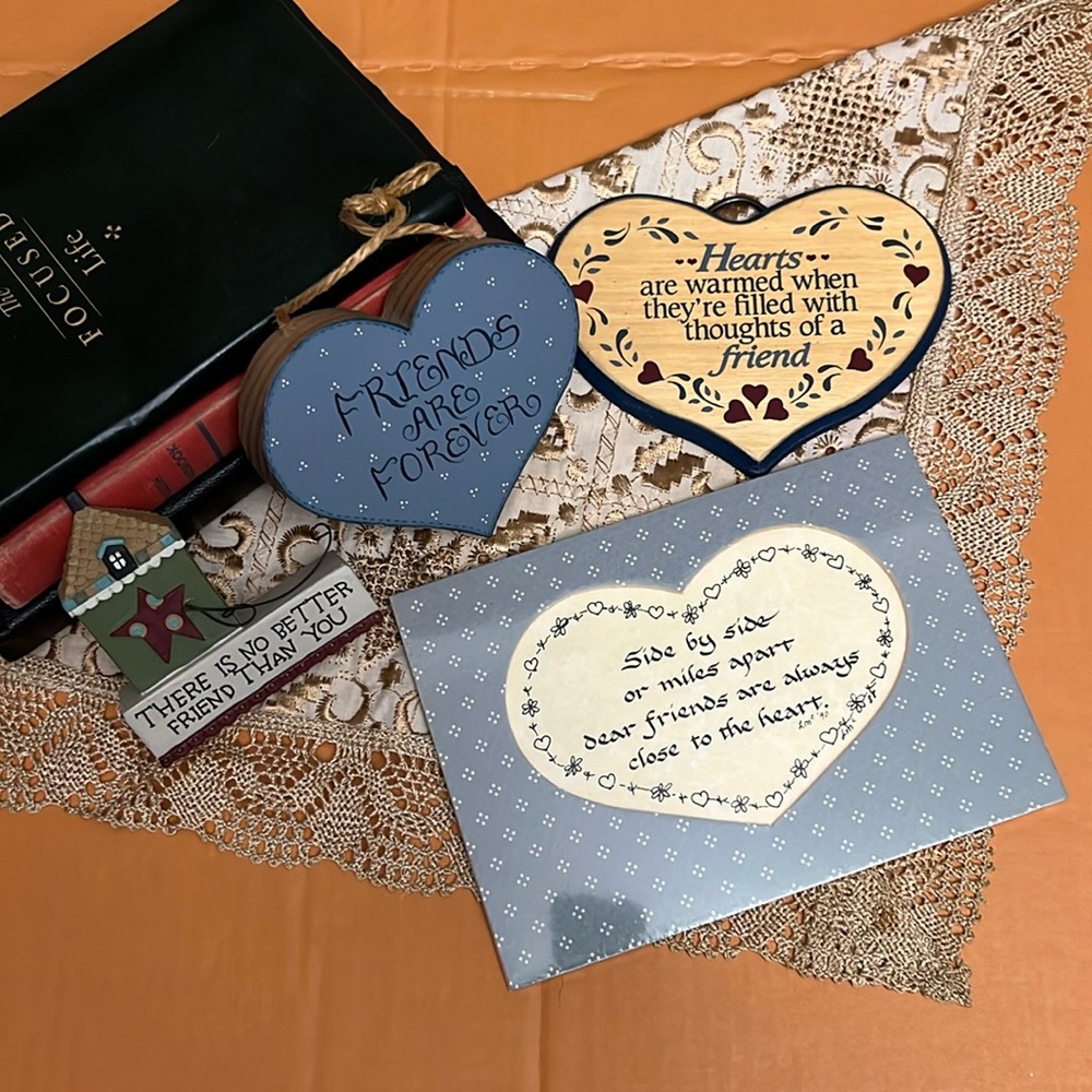 “Friends” Decor‎ Bundle